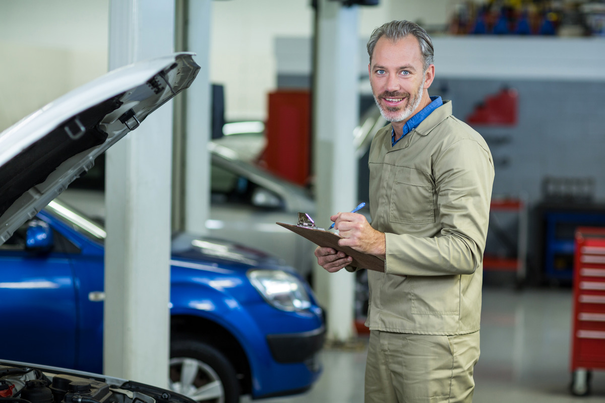 Het team van Kenteken Report Het team van Kenteken Report